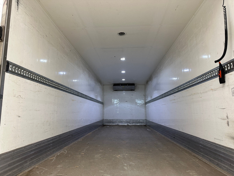 Volvo FL 250 - مبردة شاحنة: صور 5 Volvo FL 250 - مبردة شاحنة: صور 5