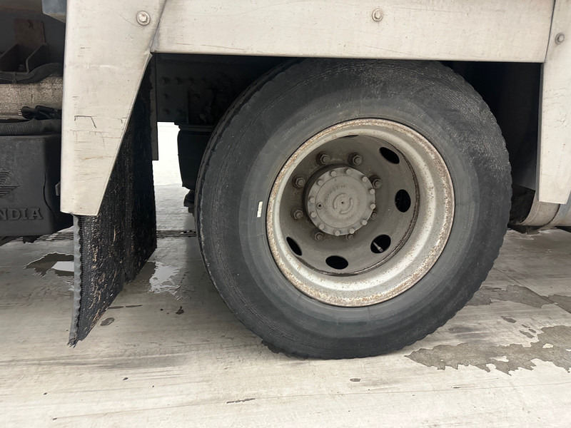 مبردة شاحنة Volvo FL 260 - 4x2: صور 13