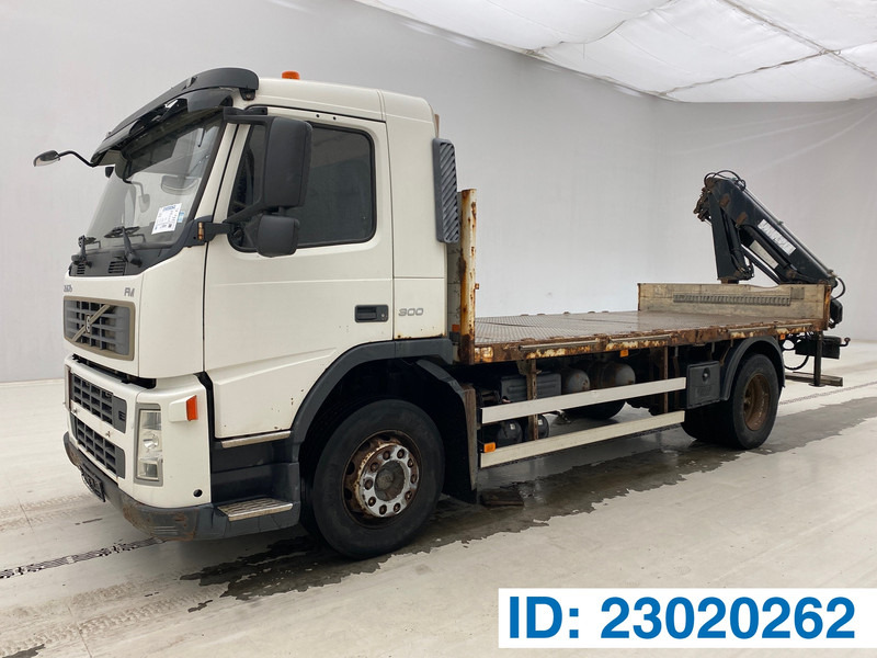 Volvo FM 300* - شاحنات مسطحة, شاحنة كرين: صور 1 Volvo FM 300* - شاحنات مسطحة, شاحنة كرين: صور 1