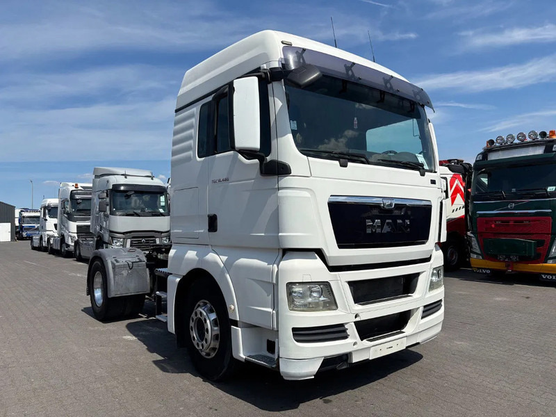 MAN TGX 18.480 Retarder Euro 5 EEV (Chassis EM630757) - شاحنة جرار: صور 2 MAN TGX 18.480 Retarder Euro 5 EEV (Chassis EM630757) - شاحنة جرار: صور 2