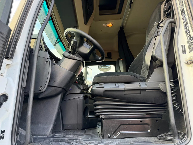 Mercedes-Benz Actros 1848 Big space Retarder Euro 6 - شاحنة جرار: صور 5 Mercedes-Benz Actros 1848 Big space Retarder Euro 6 - شاحنة جرار: صور 5