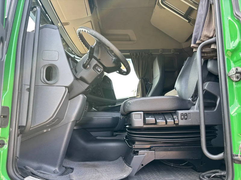 Scania R450 Topline Retarder Euro 6 - شاحنة جرار: صور 5 Scania R450 Topline Retarder Euro 6 - شاحنة جرار: صور 5