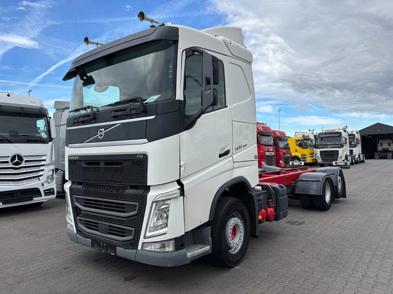Volvo FH 500 6X2 Euro 6 - الشاسيه شاحنة: صور 1 Volvo FH 500 6X2 Euro 6 - الشاسيه شاحنة: صور 1