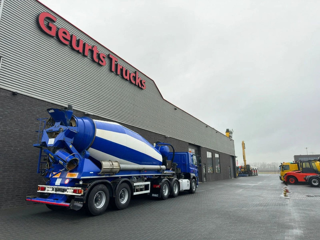 DAF CF 510 6X4 + DE BUF ST2 2-ASSIGE 10M3 CONCRETE M - شاحنة خلاطة خرسانة: صور 5 DAF CF 510 6X4 + DE BUF ST2 2-ASSIGE 10M3 CONCRETE M - شاحنة خلاطة خرسانة: صور 5