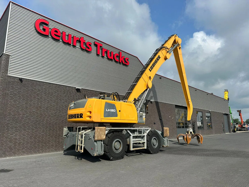 Liebherr LH 60 M LITRONIC INDUSTRY MATERIAL HANDLER/ UMSCHLAGBAGGER/ OVERSLAGKRAAN - حفارة النقل والشحن: صور 5 Liebherr LH 60 M LITRONIC INDUSTRY MATERIAL HANDLER/ UMSCHLAGBAGGER/ OVERSLAGKRAAN - حفارة النقل والشحن: صور 5