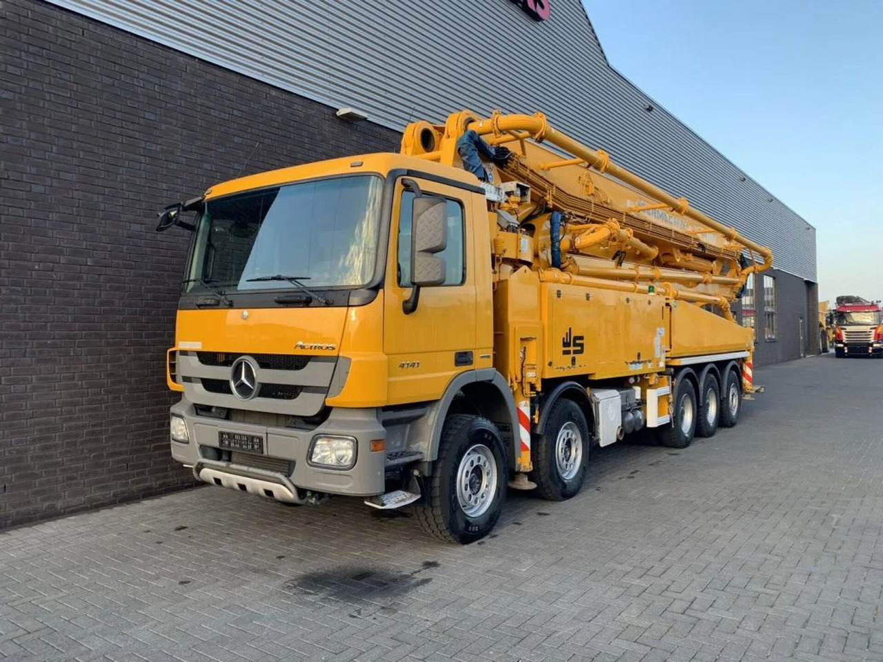 Mercedes-Benz Actros 5041 10X4 + SERMAC 6 RZ 56 METER CONCRETE - مضخة خرسانة: صور 2 Mercedes-Benz Actros 5041 10X4 + SERMAC 6 RZ 56 METER CONCRETE - مضخة خرسانة: صور 2