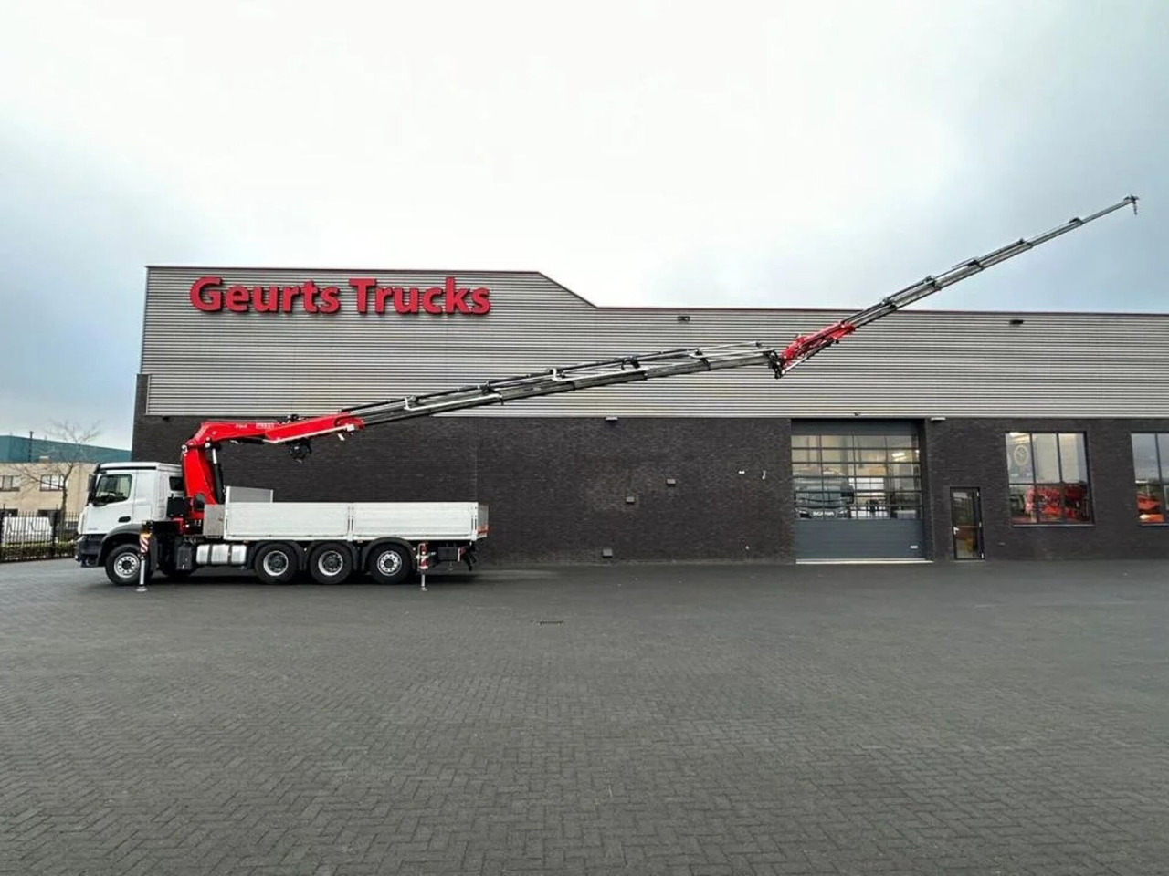 Mercedes-Benz Arocs 3646 L 8X4 + FASSI F545RA.2.26 XE-DYNAMIC - شاحنة كرين: صور 4 Mercedes-Benz Arocs 3646 L 8X4 + FASSI F545RA.2.26 XE-DYNAMIC - شاحنة كرين: صور 4