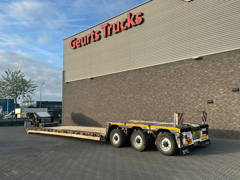 Nooteboom EURO 67-03 PENDEL ASSEN DIEPLADE/LOWLOADER/TIEFLADER - عربة مسطحة منخفضة نصف مقطورة: صور 3 Nooteboom EURO 67-03 PENDEL ASSEN DIEPLADE/LOWLOADER/TIEFLADER - عربة مسطحة منخفضة نصف مقطورة: صور 3