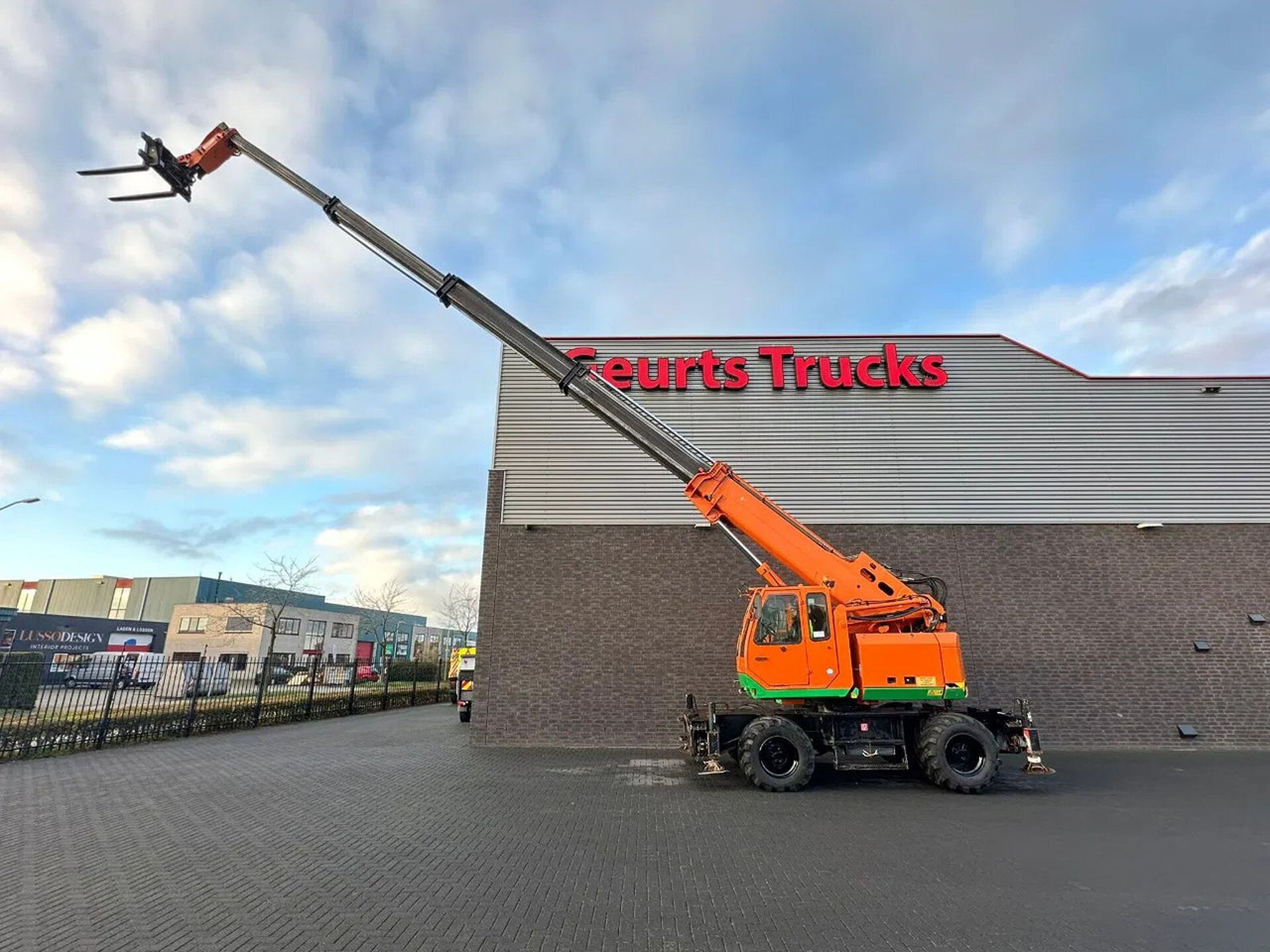 Sennebogen 608 MULTICRANE/ROUGH TERRAIN CRANE + JIB - رافعة برجية: صور 1 Sennebogen 608 MULTICRANE/ROUGH TERRAIN CRANE + JIB - رافعة برجية: صور 1
