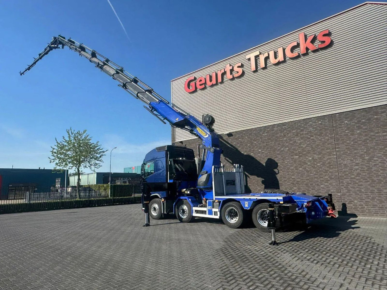 Volvo FH 540 8X4 TREKKER / BAKWAGEN MET PALFINGER PK13 - شاحنة جرار: صور 4 Volvo FH 540 8X4 TREKKER / BAKWAGEN MET PALFINGER PK13 - شاحنة جرار: صور 4
