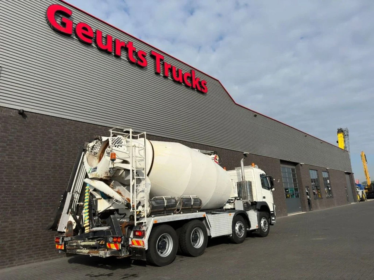 Volvo FM 410 8X4 + STETTER 9 M3 MIXER/MISCHER + THEAM - شاحنة خلاطة خرسانة: صور 5 Volvo FM 410 8X4 + STETTER 9 M3 MIXER/MISCHER + THEAM - شاحنة خلاطة خرسانة: صور 5