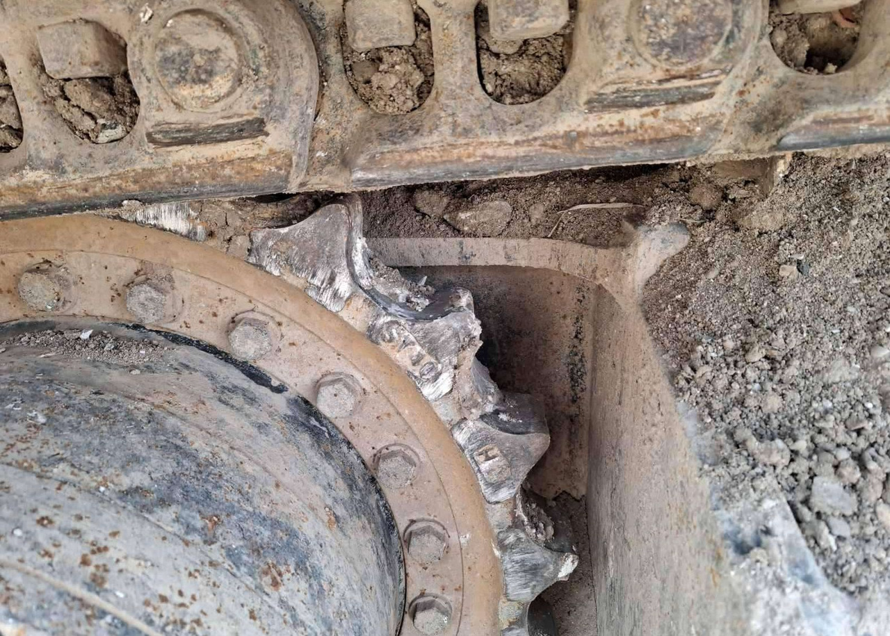 HYUNDAI 210 LC - 7 - حفارات زحافة: صور 3 HYUNDAI 210 LC - 7 - حفارات زحافة: صور 3