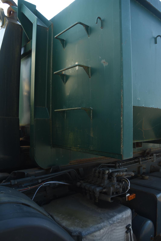 SCANIA P94 220 - قلابات: صور 4 SCANIA P94 220 - قلابات: صور 4