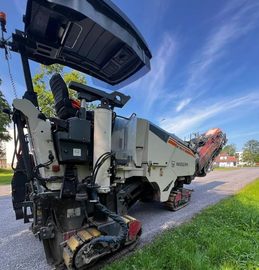 WIRTGEN W 100CFi - آلة أسفلت: صور 1 WIRTGEN W 100CFi - آلة أسفلت: صور 1