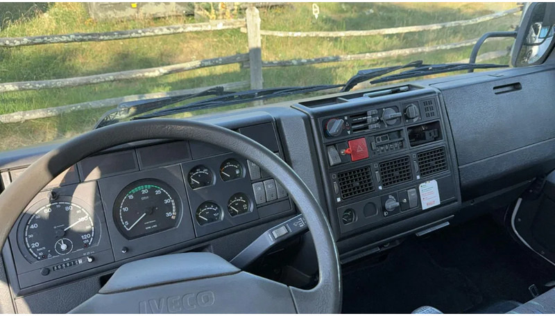 Iveco Eurocargo 60 E 15 manual gearbox - شاحنة نقل سيارات شاحنة: صور 5 Iveco Eurocargo 60 E 15 manual gearbox - شاحنة نقل سيارات شاحنة: صور 5