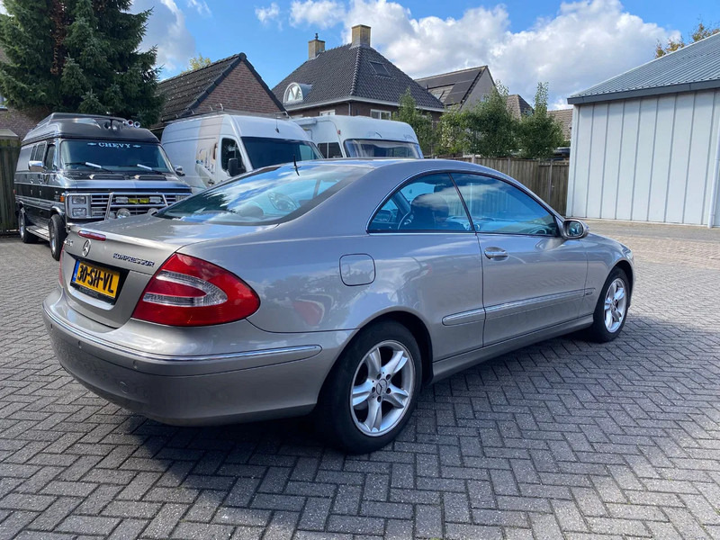 Mercedes-Benz CLK-Klasse C 200 KOMP. Autom. - سيارة: صور 4 Mercedes-Benz CLK-Klasse C 200 KOMP. Autom. - سيارة: صور 4