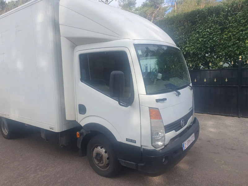 Nissan Cabstar TL3513. - الشاحنات الصغيرة صندوق مغلق: صور 2 Nissan Cabstar TL3513. - الشاحنات الصغيرة صندوق مغلق: صور 2