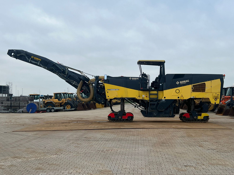 Bomag BM2000/75 Cold Planer - آلة أسفلت: صور 2 Bomag BM2000/75 Cold Planer - آلة أسفلت: صور 2
