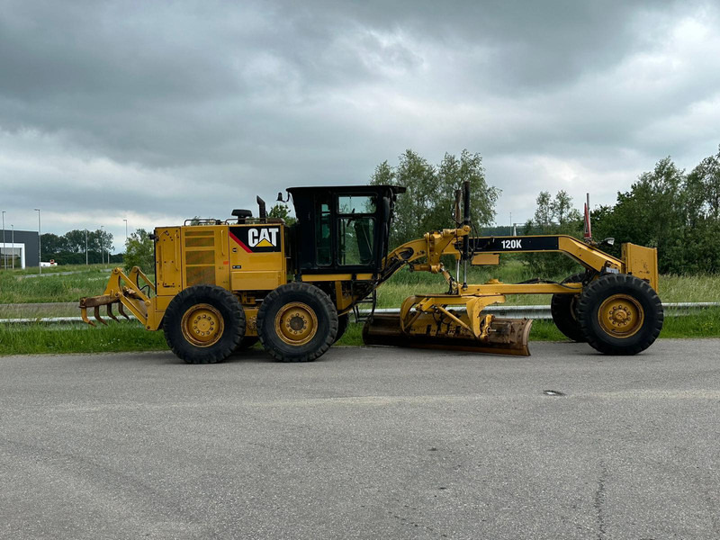 Caterpillar 120K - آلة تسوية الأرض: صور 5 Caterpillar 120K - آلة تسوية الأرض: صور 5