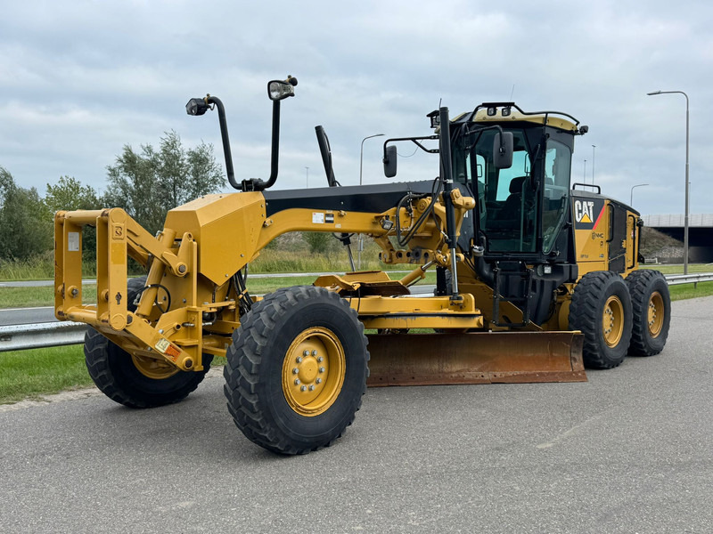 Caterpillar 140M - آلة تسوية الأرض: صور 2 Caterpillar 140M - آلة تسوية الأرض: صور 2