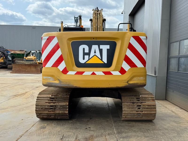 Caterpillar 323 - حفارات زحافة: صور 4 Caterpillar 323 - حفارات زحافة: صور 4
