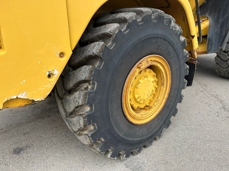 شاحنة مفصلية Caterpillar 730: صور 11