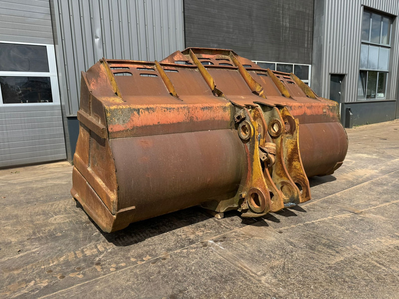 Caterpillar Bucket 988H - بكت: صور 1 Caterpillar Bucket 988H - بكت: صور 1
