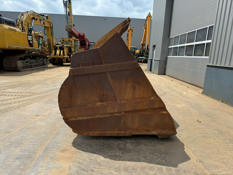 Caterpillar Bucket 988H - بكت: صور 4 Caterpillar Bucket 988H - بكت: صور 4