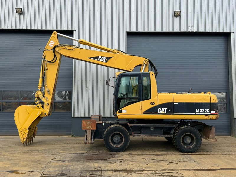 Caterpillar M322C - Hydraulic stabilizers / VA Triple boom / CE-certified, - حفارة على عجلات: صور 5 Caterpillar M322C - Hydraulic stabilizers / VA Triple boom / CE-certified, - حفارة على عجلات: صور 5