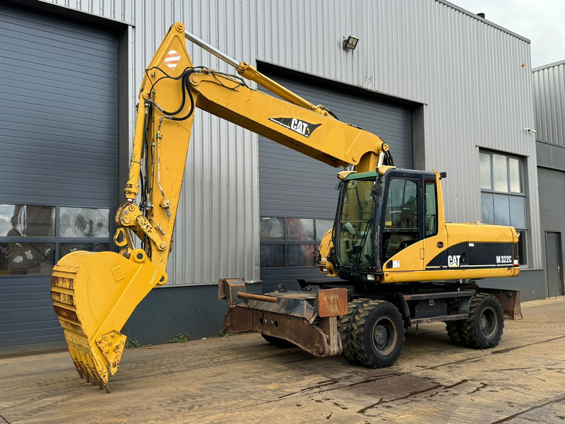 Caterpillar M322C - Hydraulic stabilizers / VA Triple boom / CE-certified, - حفارة على عجلات: صور 4 Caterpillar M322C - Hydraulic stabilizers / VA Triple boom / CE-certified, - حفارة على عجلات: صور 4