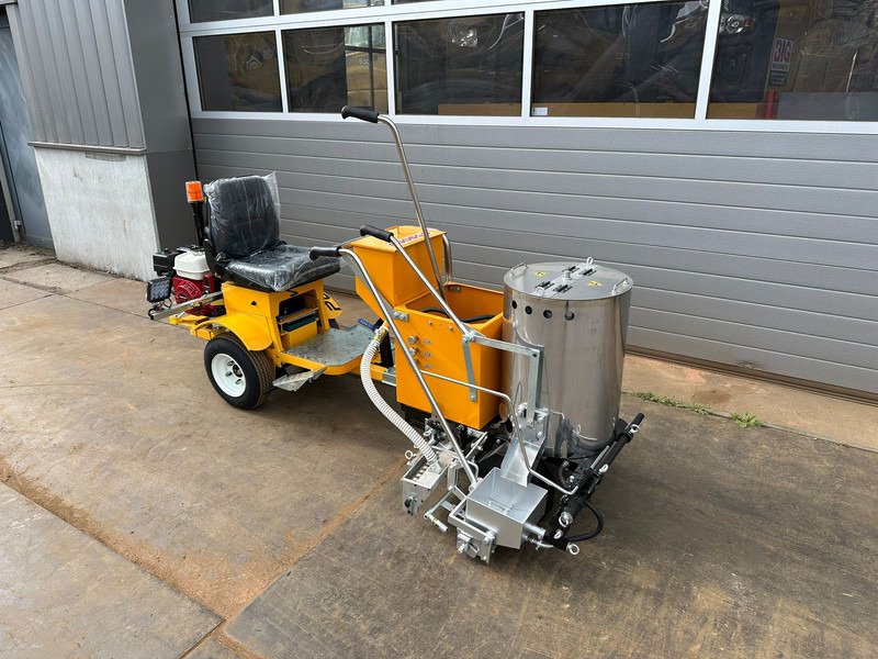 Giga power 860 Road Marking Machine - آلة أسفلت: صور 5 Giga power 860 Road Marking Machine - آلة أسفلت: صور 5