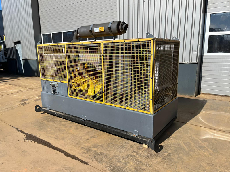 John Deere Hydraulic Powerpack A 200 - Unused - سيارة: صور 3 John Deere Hydraulic Powerpack A 200 - Unused - سيارة: صور 3