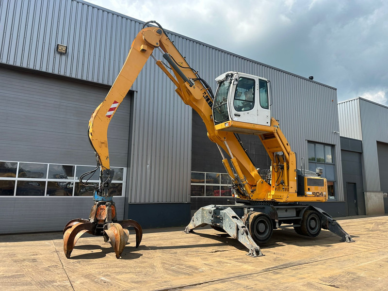Liebherr A904C - Material Handler - حفارة النقل والشحن: صور 2 Liebherr A904C - Material Handler - حفارة النقل والشحن: صور 2
