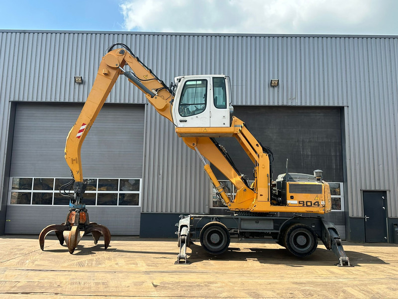 Liebherr A904C - Material Handler - حفارة النقل والشحن: صور 1 Liebherr A904C - Material Handler - حفارة النقل والشحن: صور 1