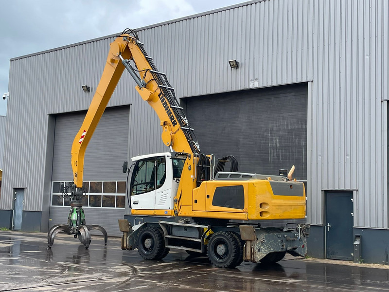 Liebherr LH30 M - Material Handler - حفارة النقل والشحن: صور 1 Liebherr LH30 M - Material Handler - حفارة النقل والشحن: صور 1