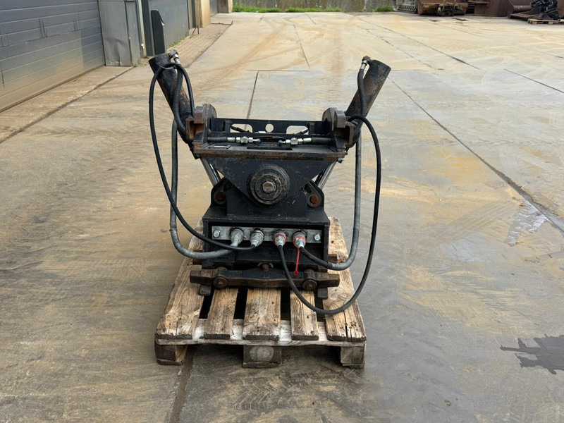 Verachtert CWT-40-H4N tilting quick coupler CW40 214-1033 - وصلة الربط للمعدات المعلقة: صور 4 Verachtert CWT-40-H4N tilting quick coupler CW40 214-1033 - وصلة الربط للمعدات المعلقة: صور 4