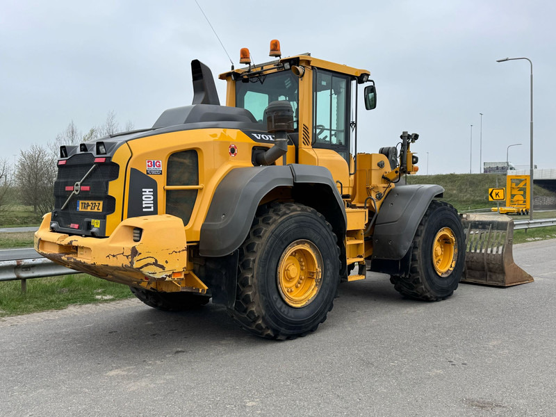 Volvo L110H - اللودر بعجل: صور 5 Volvo L110H - اللودر بعجل: صور 5