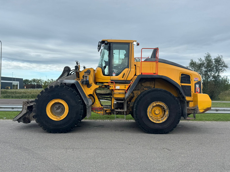 Volvo L220H - اللودر بعجل: صور 1 Volvo L220H - اللودر بعجل: صور 1