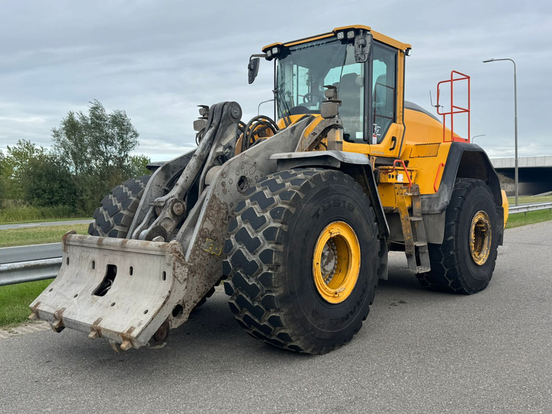 Volvo L220H - اللودر بعجل: صور 2 Volvo L220H - اللودر بعجل: صور 2