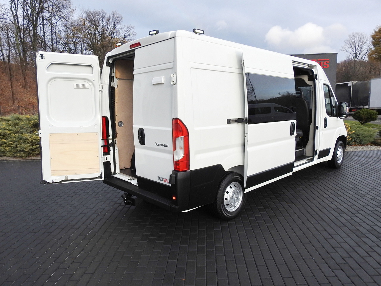 CITROEN JUMPER BOX DELIVERY VAN 6 SEATS AIR CONDITIONING 140HP - الشاحنات الصغيرة: صور 3 CITROEN JUMPER BOX DELIVERY VAN 6 SEATS AIR CONDITIONING 140HP - الشاحنات الصغيرة: صور 3