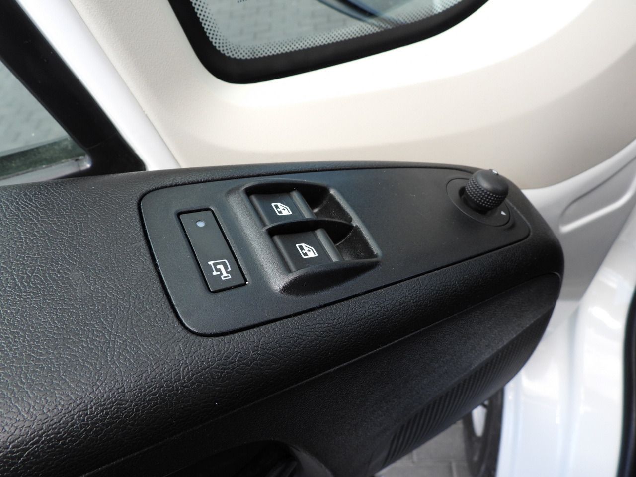 فان CITROEN JUMPER BOX DELIVERY VAN 7 SEATS CRUISE CONTROL 120HP: صور 31 فان CITROEN JUMPER BOX DELIVERY VAN 7 SEATS CRUISE CONTROL 120HP: صور 31