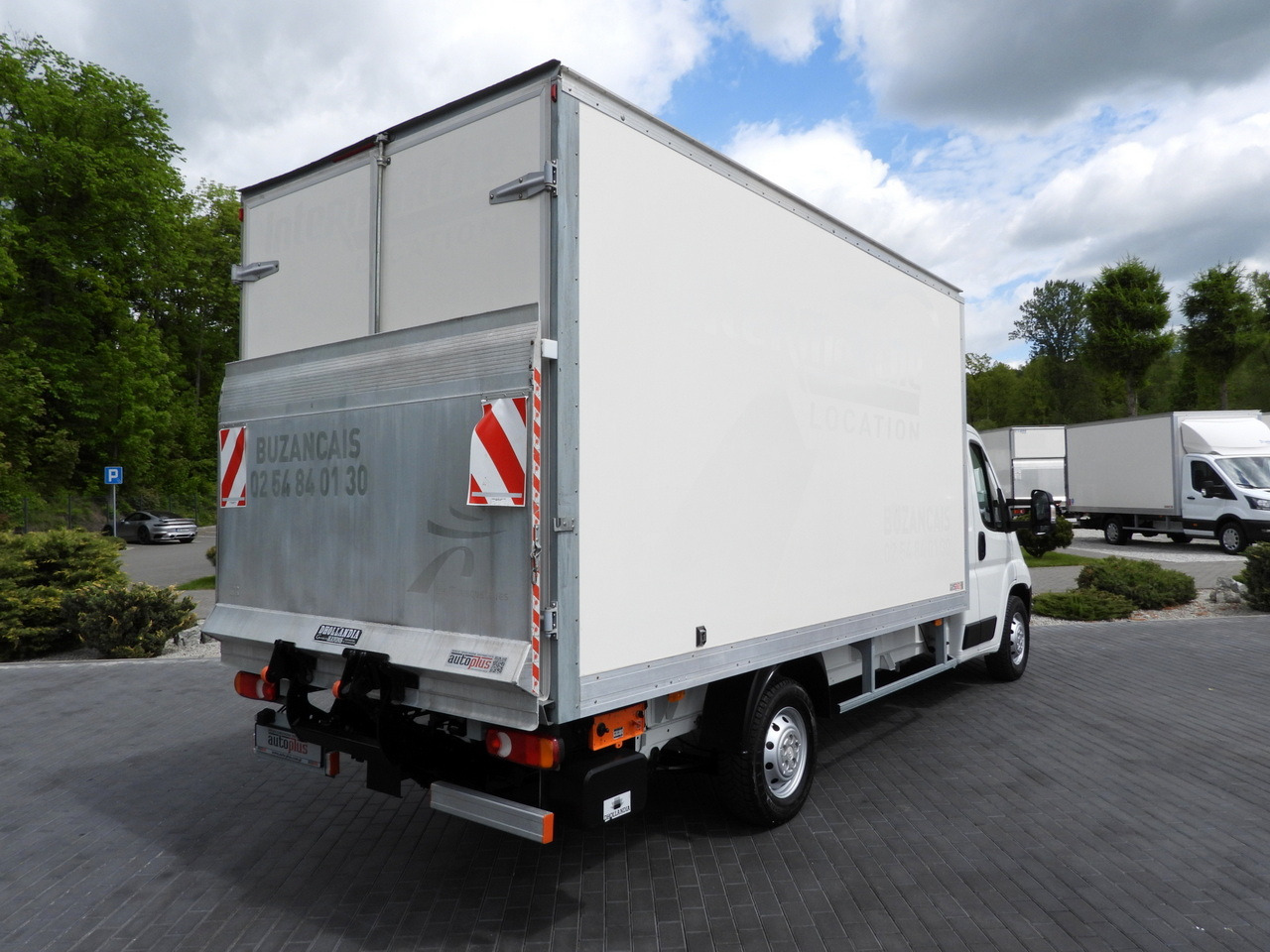 CITROEN JUMPER BOX LIFT 8 PALLETS CRUISE CONTROL NAVIGATION AIR CONDITIONING 165HP - الشاحنات الصغيرة صندوق مغلق: صور 3 CITROEN JUMPER BOX LIFT 8 PALLETS CRUISE CONTROL NAVIGATION AIR CONDITIONING 165HP - الشاحنات الصغيرة صندوق مغلق: صور 3