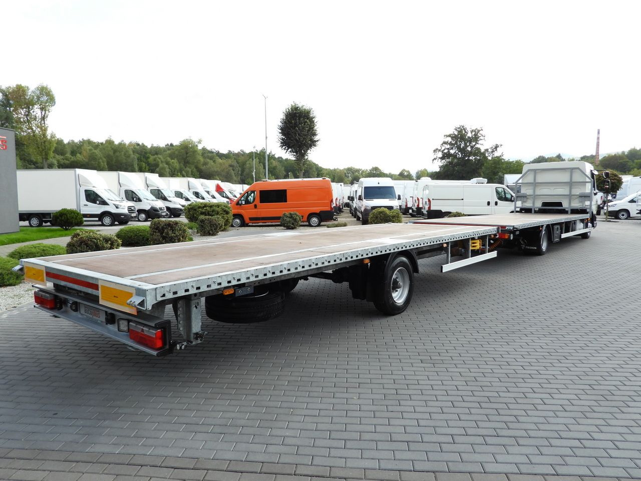 DAF LF 230 CONTAINER CARRIER PLATFORM + TRAILER WEBASTO CRUISE CONTROL LED LIGHTS PNEUMATICS AUTOMATIC TRANSMISSION TWIN WHEELS AIR CONDITIONING 230HP - شاحنات مسطحة: صور 3 DAF LF 230 CONTAINER CARRIER PLATFORM + TRAILER WEBASTO CRUISE CONTROL LED LIGHTS PNEUMATICS AUTOMATIC TRANSMISSION TWIN WHEELS AIR CONDITIONING 230HP - شاحنات مسطحة: صور 3