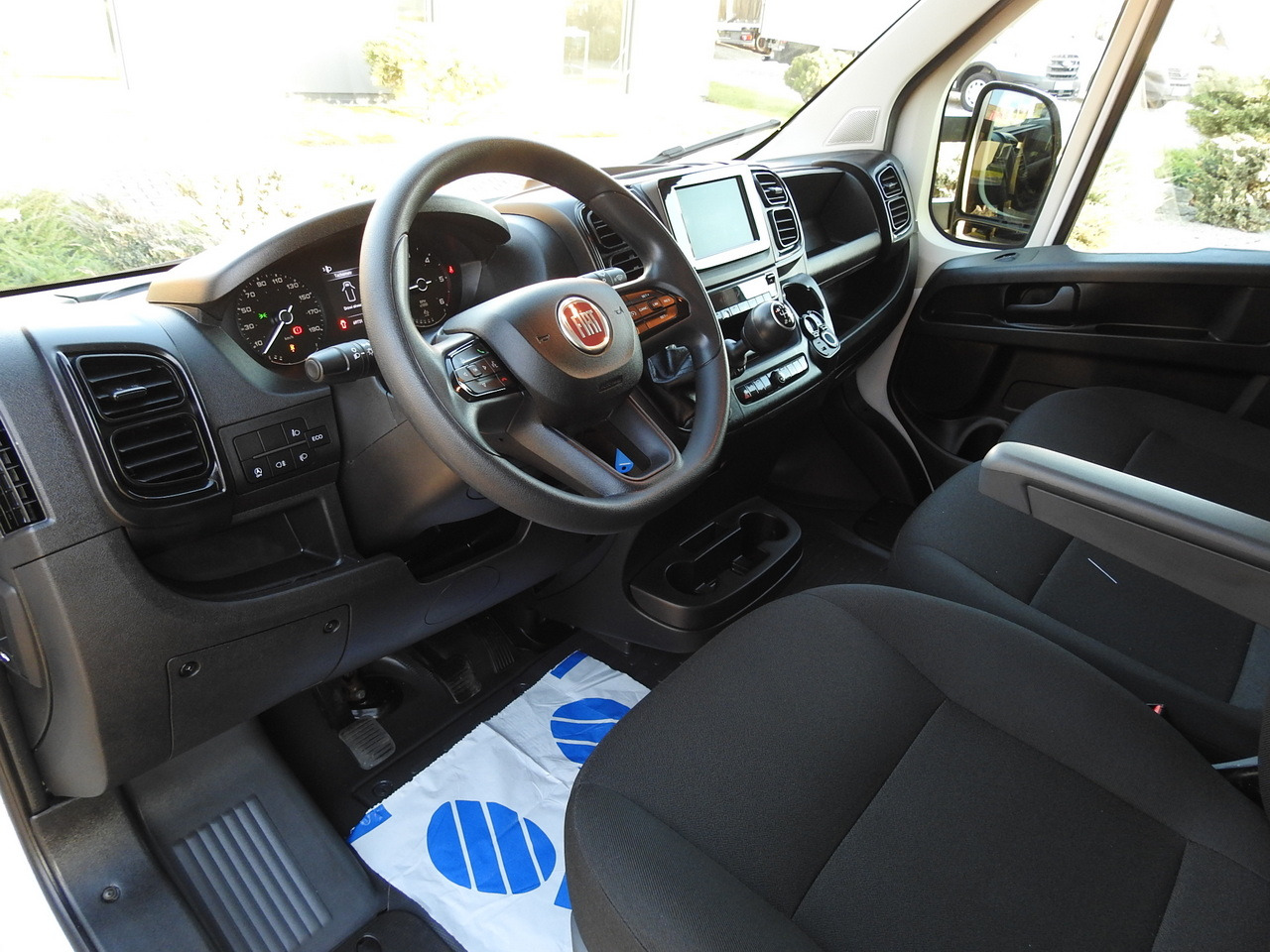 FIAT DUCATO BOX LIFT 8 PALLETS CRUISE CONTROL AIR CONDITIONING 180HP - الشاحنات الصغيرة صندوق مغلق: صور 2 FIAT DUCATO BOX LIFT 8 PALLETS CRUISE CONTROL AIR CONDITIONING 180HP - الشاحنات الصغيرة صندوق مغلق: صور 2