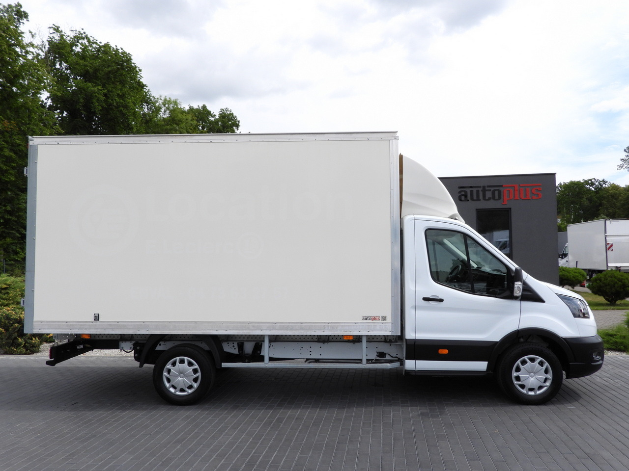 الشاحنات الصغيرة صندوق مغلق FORD TRANSIT BOX 8 PALLETS CRUISE CONTROL AIR CONDITIONING 130HP: صور 7 الشاحنات الصغيرة صندوق مغلق FORD TRANSIT BOX 8 PALLETS CRUISE CONTROL AIR CONDITIONING 130HP: صور 7