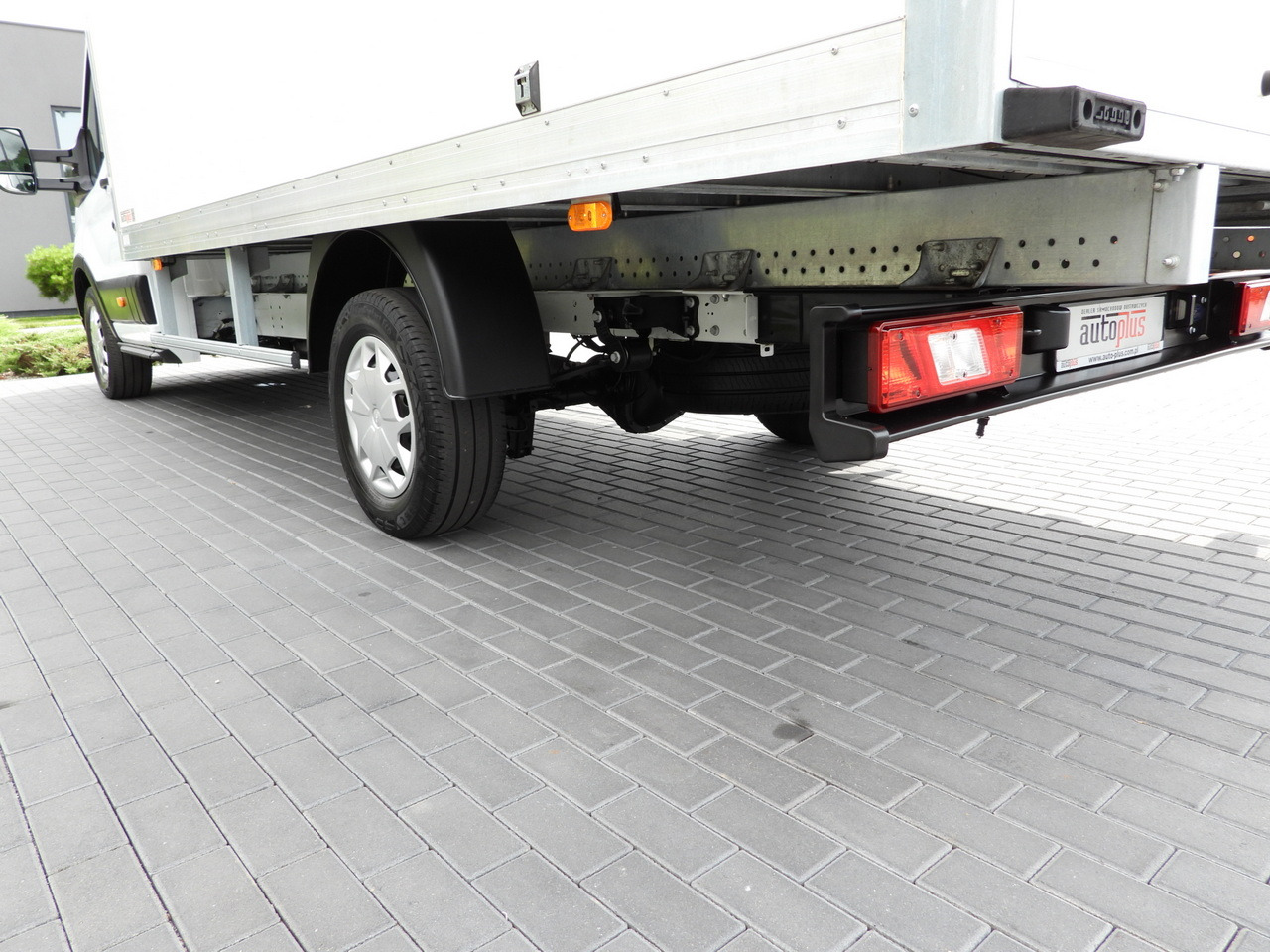 الشاحنات الصغيرة صندوق مغلق FORD TRANSIT BOX 8 PALLETS CRUISE CONTROL AIR CONDITIONING 130HP: صور 16 الشاحنات الصغيرة صندوق مغلق FORD TRANSIT BOX 8 PALLETS CRUISE CONTROL AIR CONDITIONING 130HP: صور 16