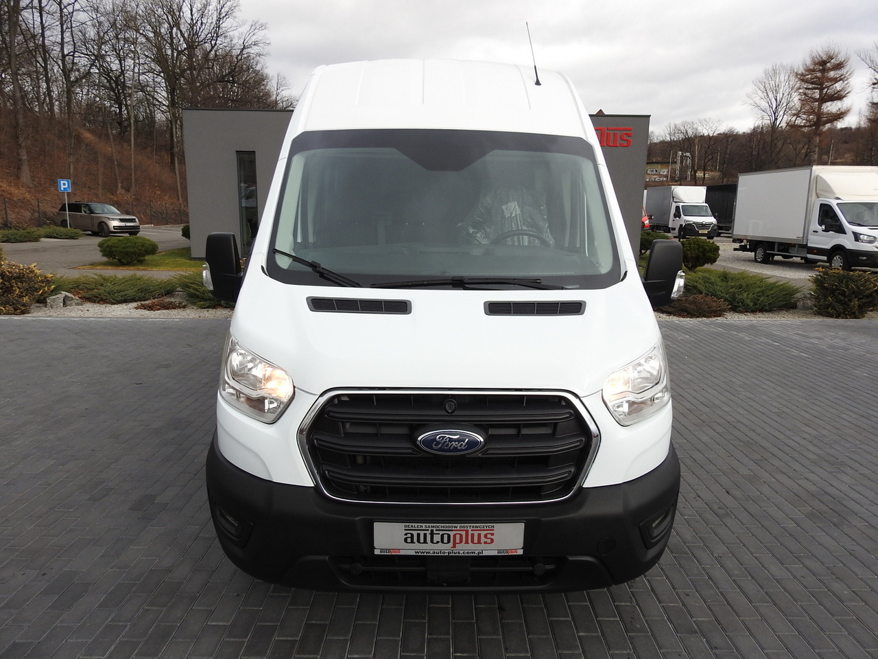 FORD TRANSIT BOX DELIVERY VAN 6 SEATS CRUISE CONTROL AIR CONDITIONING 185HP - فان: صور 5 FORD TRANSIT BOX DELIVERY VAN 6 SEATS CRUISE CONTROL AIR CONDITIONING 185HP - فان: صور 5