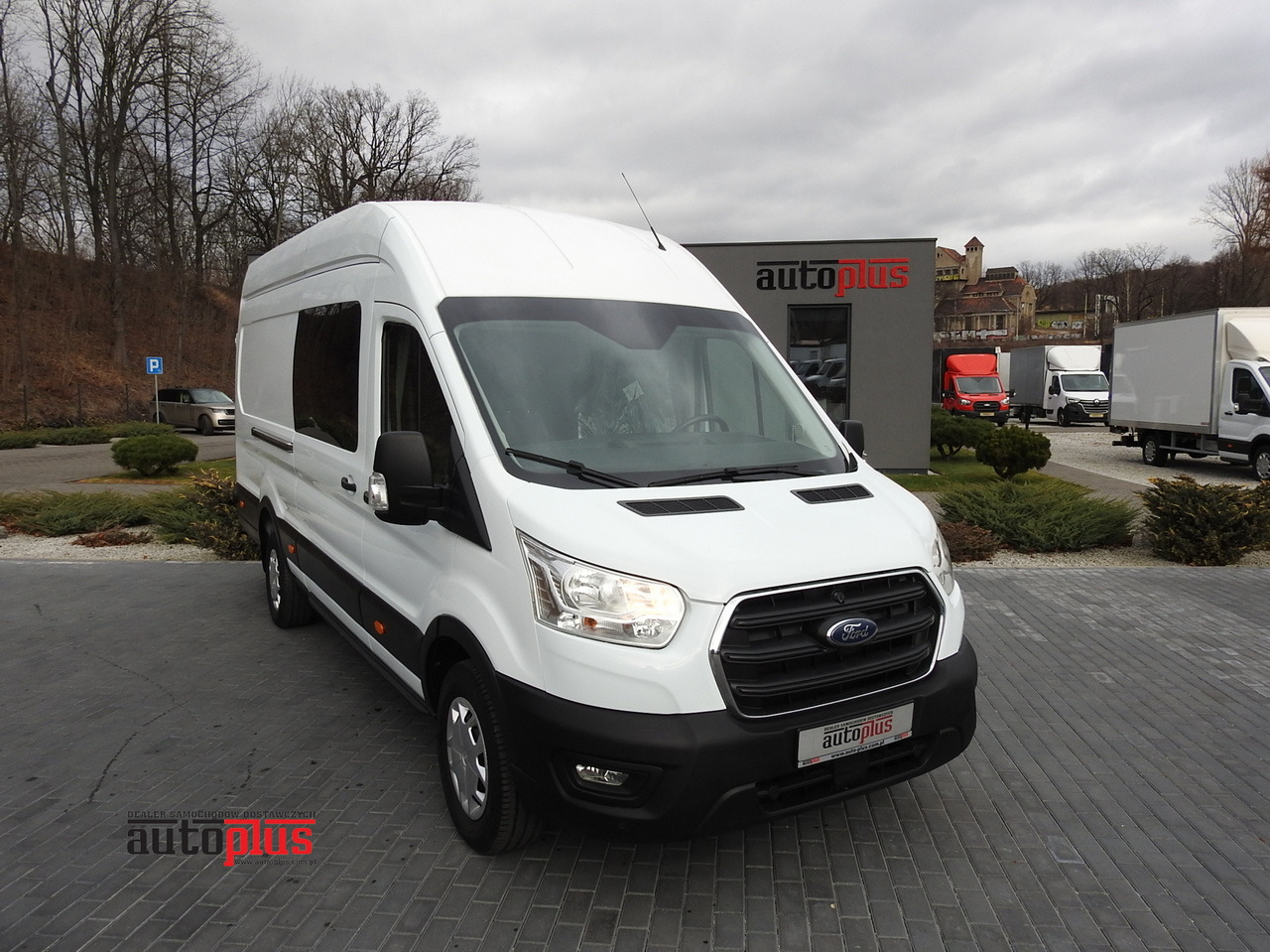 FORD TRANSIT BOX DELIVERY VAN 6 SEATS CRUISE CONTROL AIR CONDITIONING 185HP - فان: صور 1 FORD TRANSIT BOX DELIVERY VAN 6 SEATS CRUISE CONTROL AIR CONDITIONING 185HP - فان: صور 1