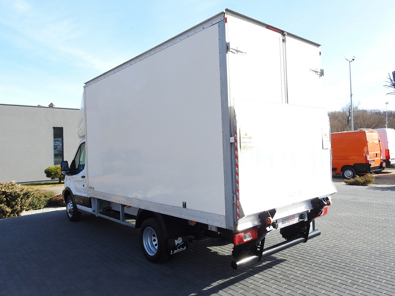 الشاحنات الصغيرة صندوق مغلق FORD TRANSIT BOX LIFT 8 PALLETS CRUISE CONTROL LED LIGHTS TWIN WHEELS AIR CONDITIONING 170HP: صور 10 الشاحنات الصغيرة صندوق مغلق FORD TRANSIT BOX LIFT 8 PALLETS CRUISE CONTROL LED LIGHTS TWIN WHEELS AIR CONDITIONING 170HP: صور 10