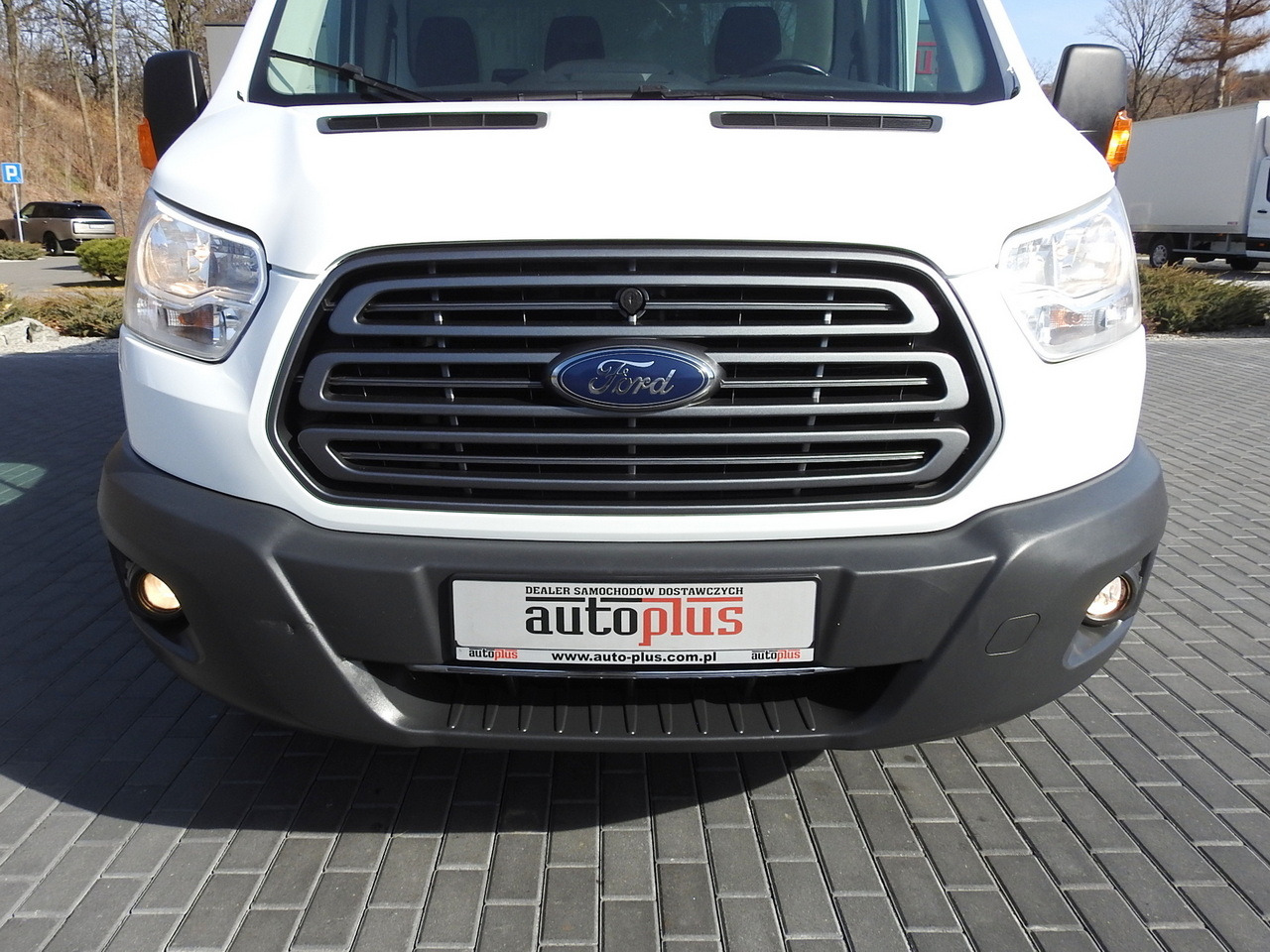 الشاحنات الصغيرة صندوق مغلق FORD TRANSIT BOX LIFT 8 PALLETS CRUISE CONTROL LED LIGHTS TWIN WHEELS AIR CONDITIONING 170HP: صور 15 الشاحنات الصغيرة صندوق مغلق FORD TRANSIT BOX LIFT 8 PALLETS CRUISE CONTROL LED LIGHTS TWIN WHEELS AIR CONDITIONING 170HP: صور 15